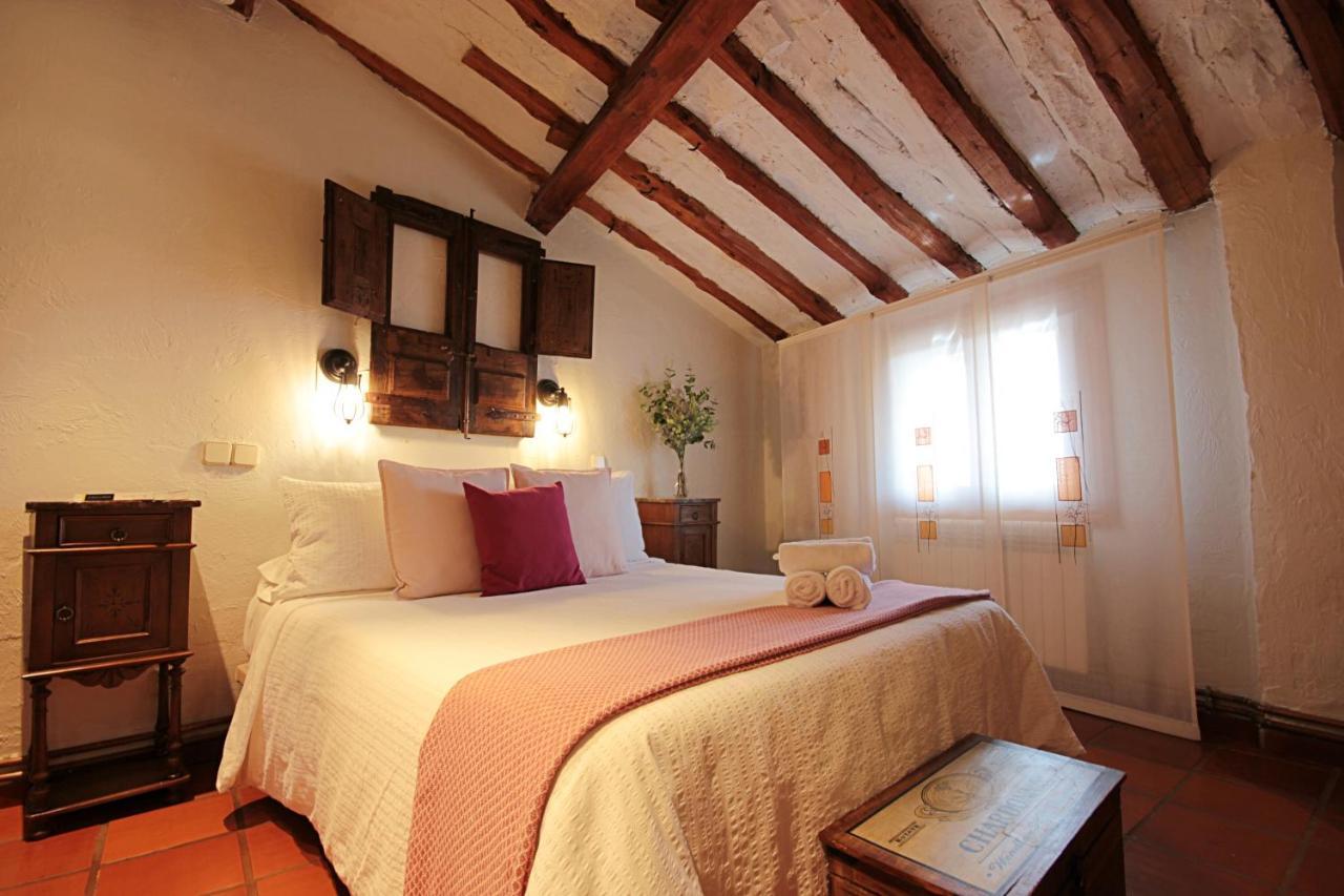 Domitila Rooms Clavijo Exteriör bild